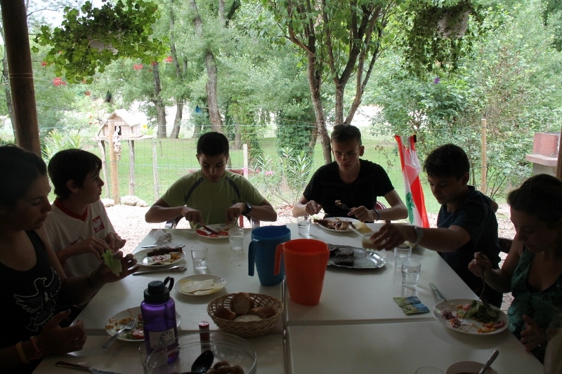 Village Camps International Summer Camp Ard&egrave;che, France 2019-07-26 https://www.villagecamps.com/journals_admin/images/914-22-07-06-2014 (800x533) (121).jpg